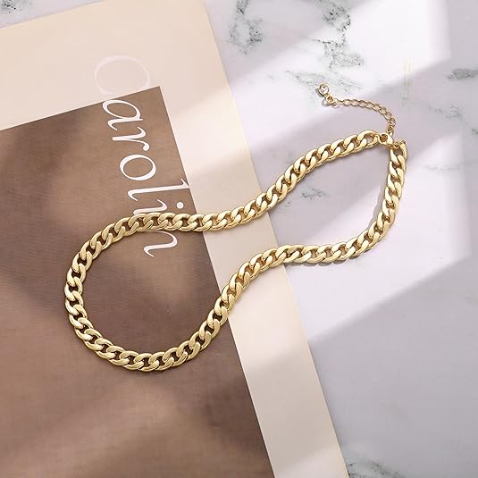 Heidi – Dicke Goldkette