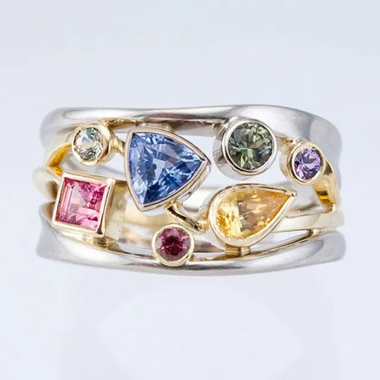 Vintage-inspirierter Ring mit farbiger Zirkonia