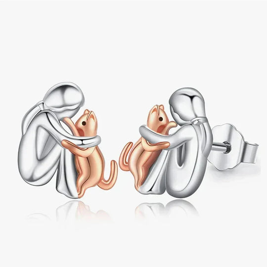 Zweifarbige ”Cat Hug”-Ohrringe in Silber und Gold