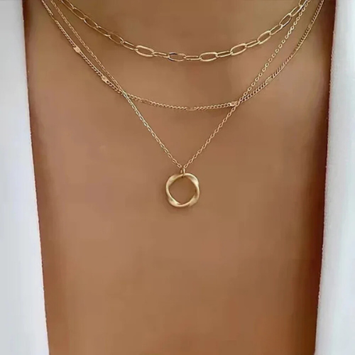 Nina – Vintage-Halskette mit Goldplatte und Anhänger