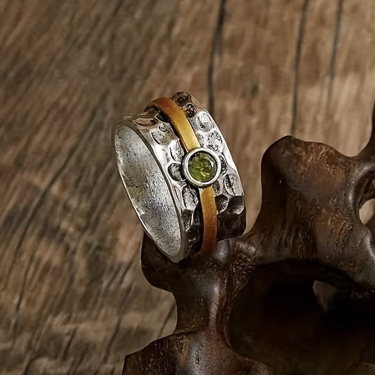 Elegante grüner Ring mit Zirkonia