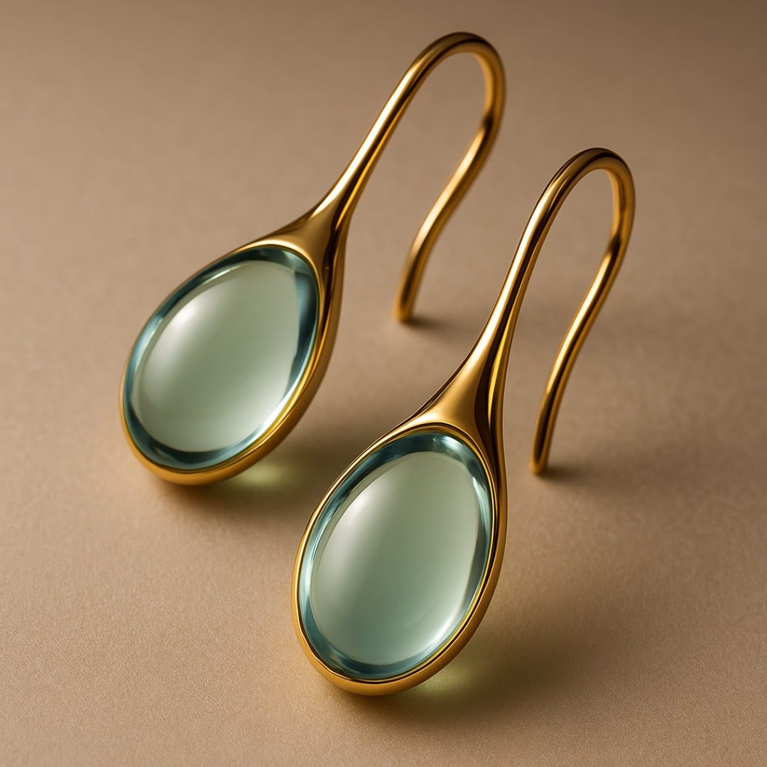 Ohrhänger mit Kristallen, Gold- und Silberton