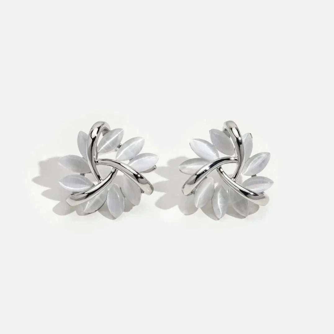 Courtney – runde Ohrstecker mit Opal-Details